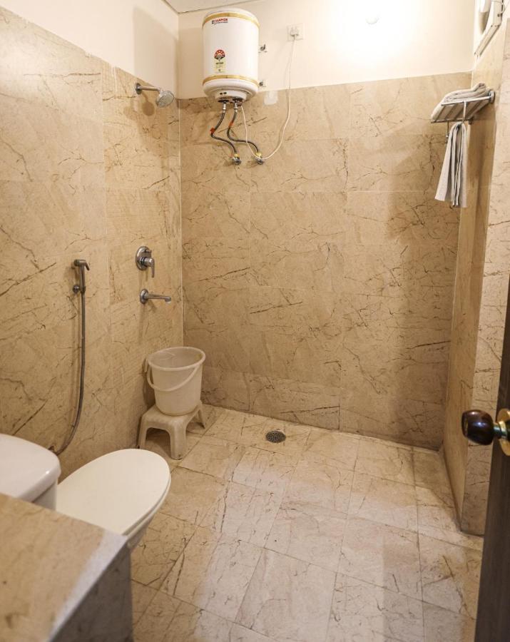 Hotel The Leaf - Gomti Nagar Lakhnau Kültér fotó
