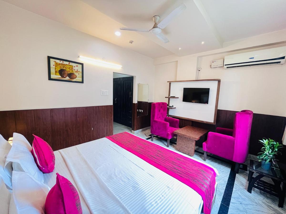 Hotel The Leaf - Gomti Nagar Lakhnau Kültér fotó