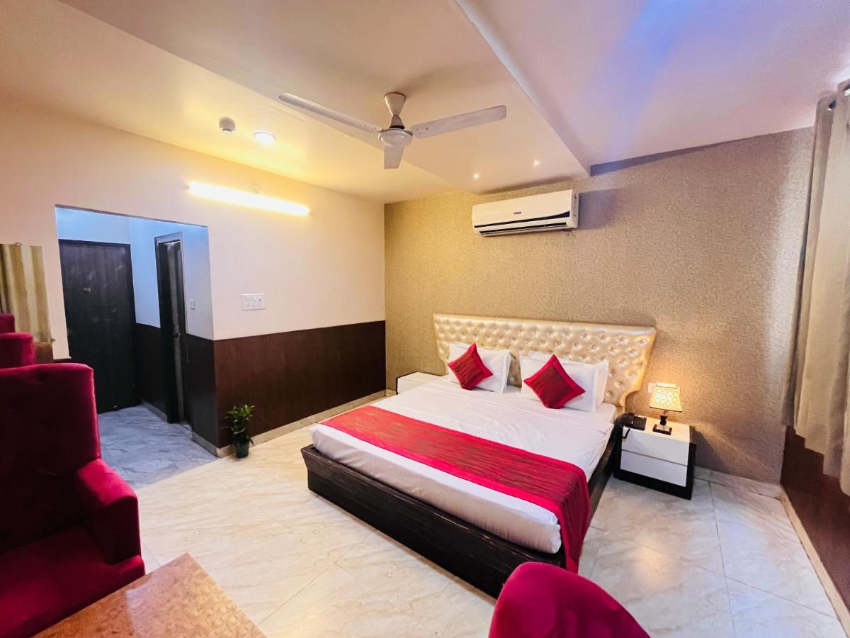Hotel The Leaf - Gomti Nagar Lakhnau Kültér fotó