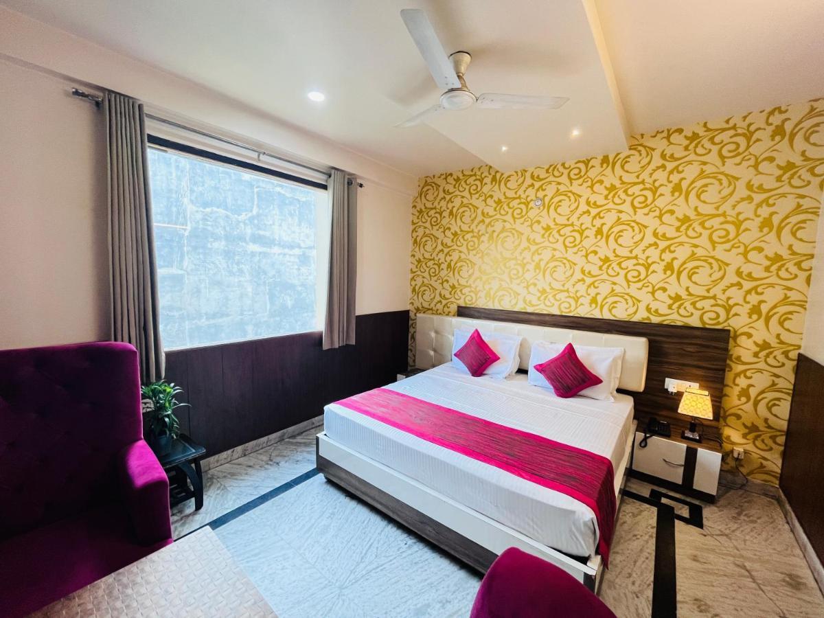 Hotel The Leaf - Gomti Nagar Lakhnau Kültér fotó