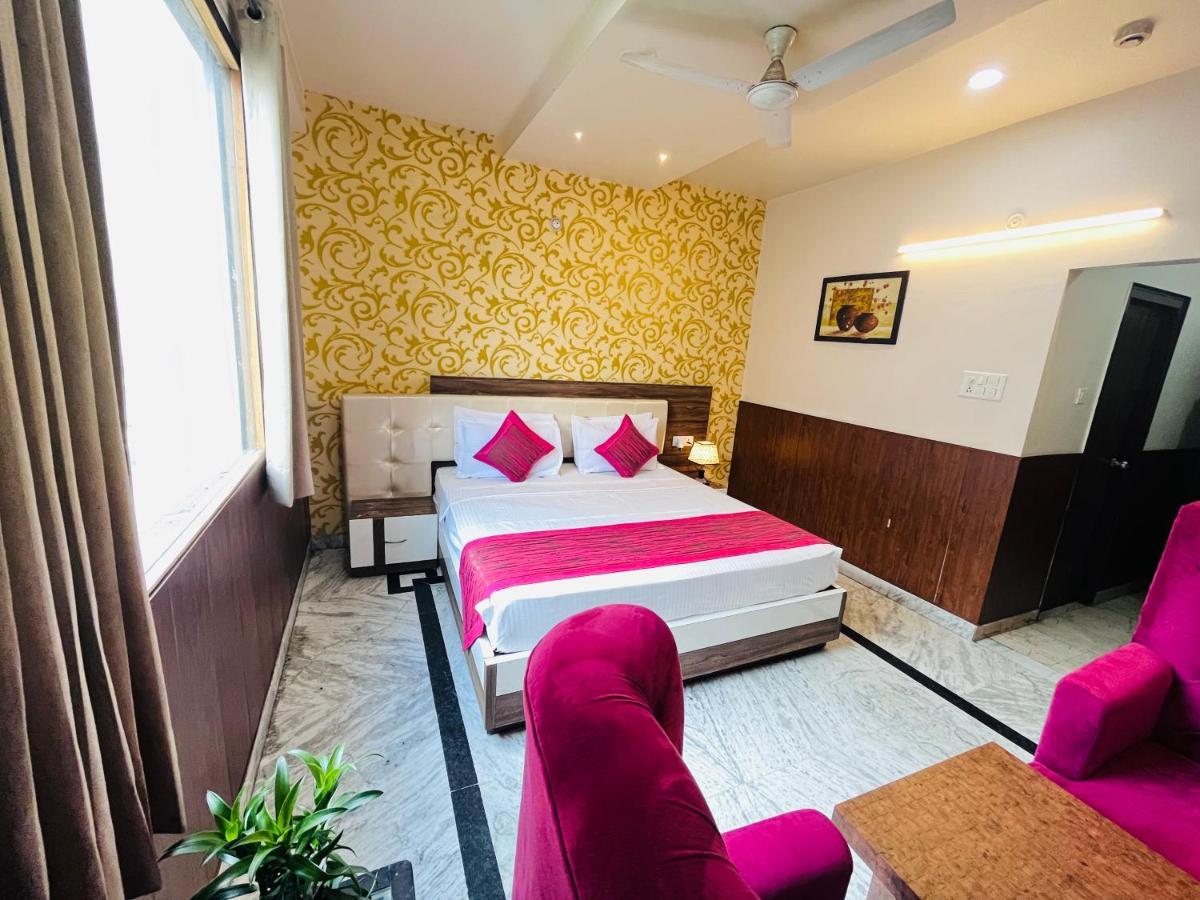 Hotel The Leaf - Gomti Nagar Lakhnau Kültér fotó