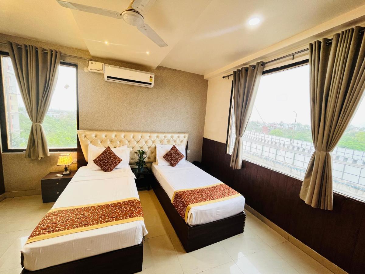 Hotel The Leaf - Gomti Nagar Lakhnau Kültér fotó
