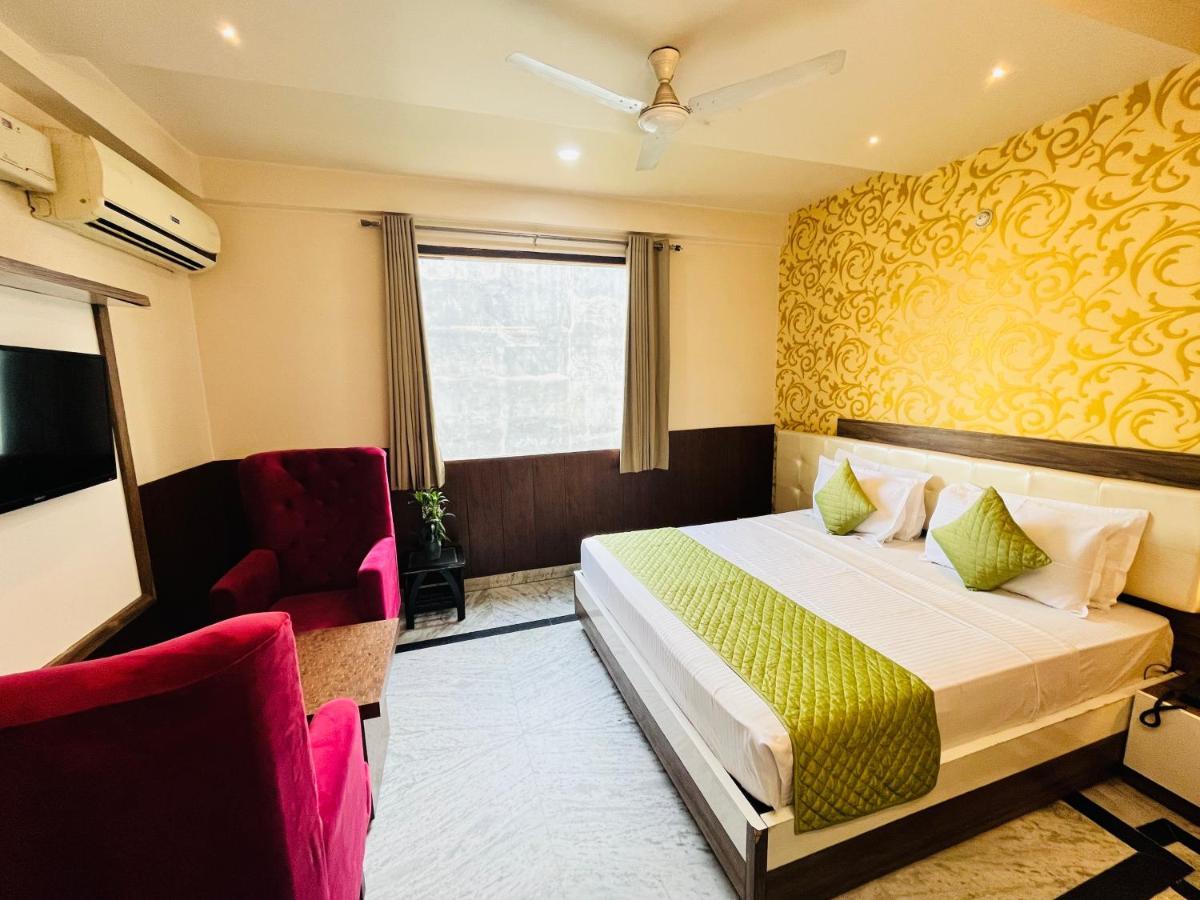 Hotel The Leaf - Gomti Nagar Lakhnau Kültér fotó